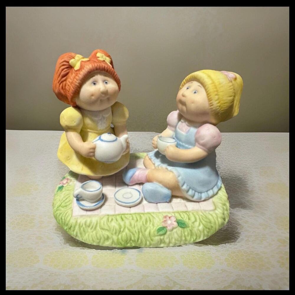 Vintage 1984 Xavier Roberts Porcelain Figurine Girls Tea Party